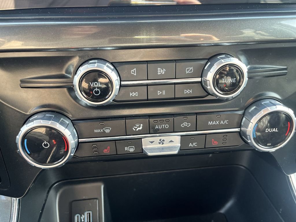 Used 2023 Ford F150 XLT w/ Equipment Group 302A High AWD/4WD image 11