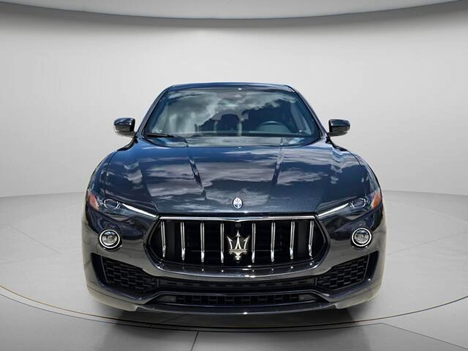 Used 2023 Maserati Levante GT AWD/4WD image 4