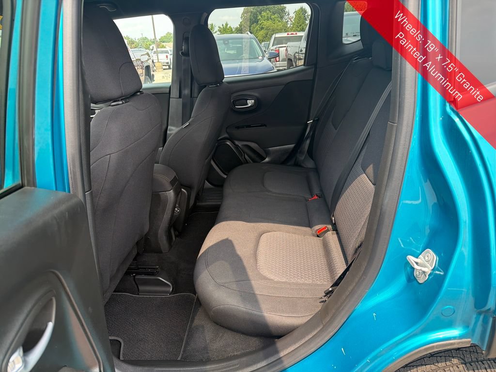 Used 2021 Jeep Renegade Latitude AWD/4WD image 27