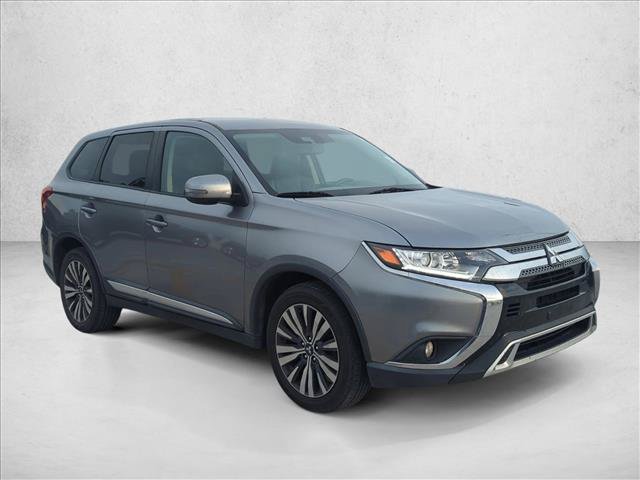 Used 2020 Mitsubishi Outlander SE FWD image 3