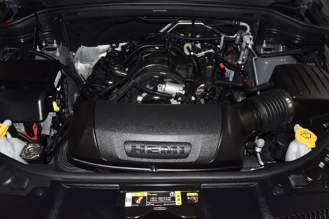 Used 2025 Dodge Durango R/T AWD/4WD image 36
