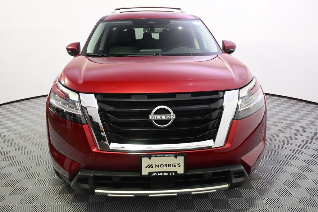 Used 2024 Nissan Pathfinder SL AWD/4WD image 10