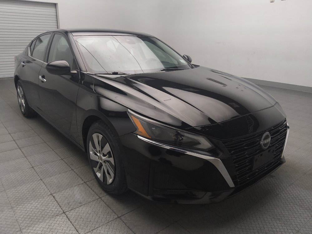 Used 2023 Nissan Altima 2.5 S FWD image 13