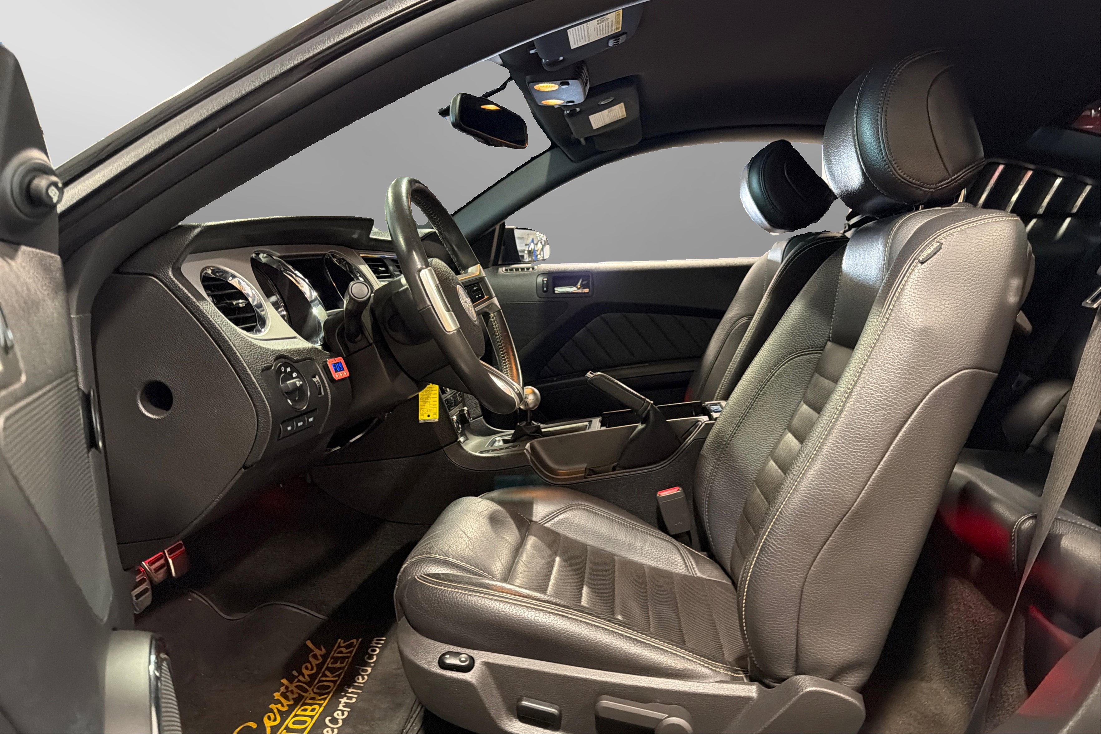 Used 2012 Ford Mustang GT Premium w/ Security Pkg RWD image 16