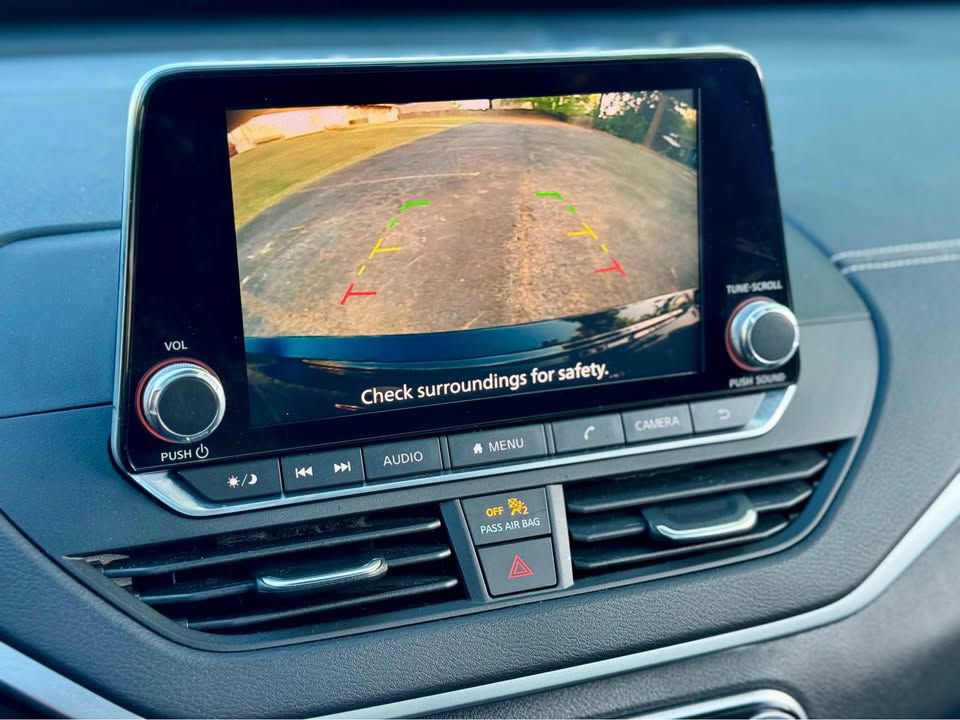 Used 2019 Nissan Altima 2.5 SV image 6