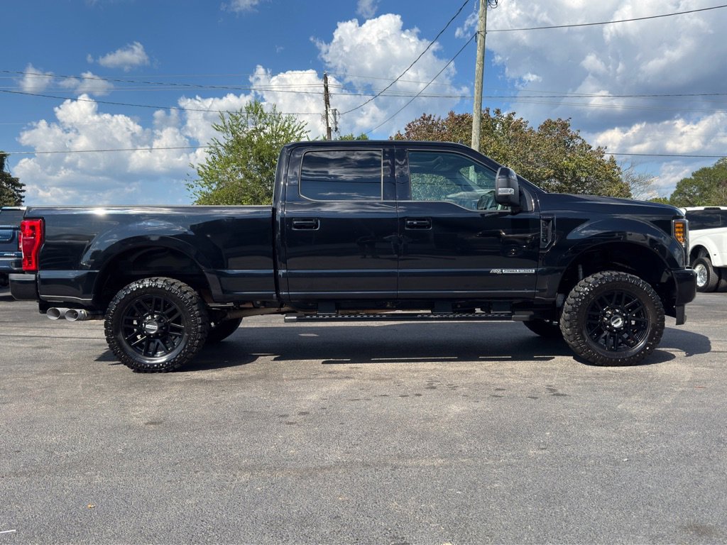 Used 2019 Ford F250 Lariat w/ Lariat Ultimate Package image 3