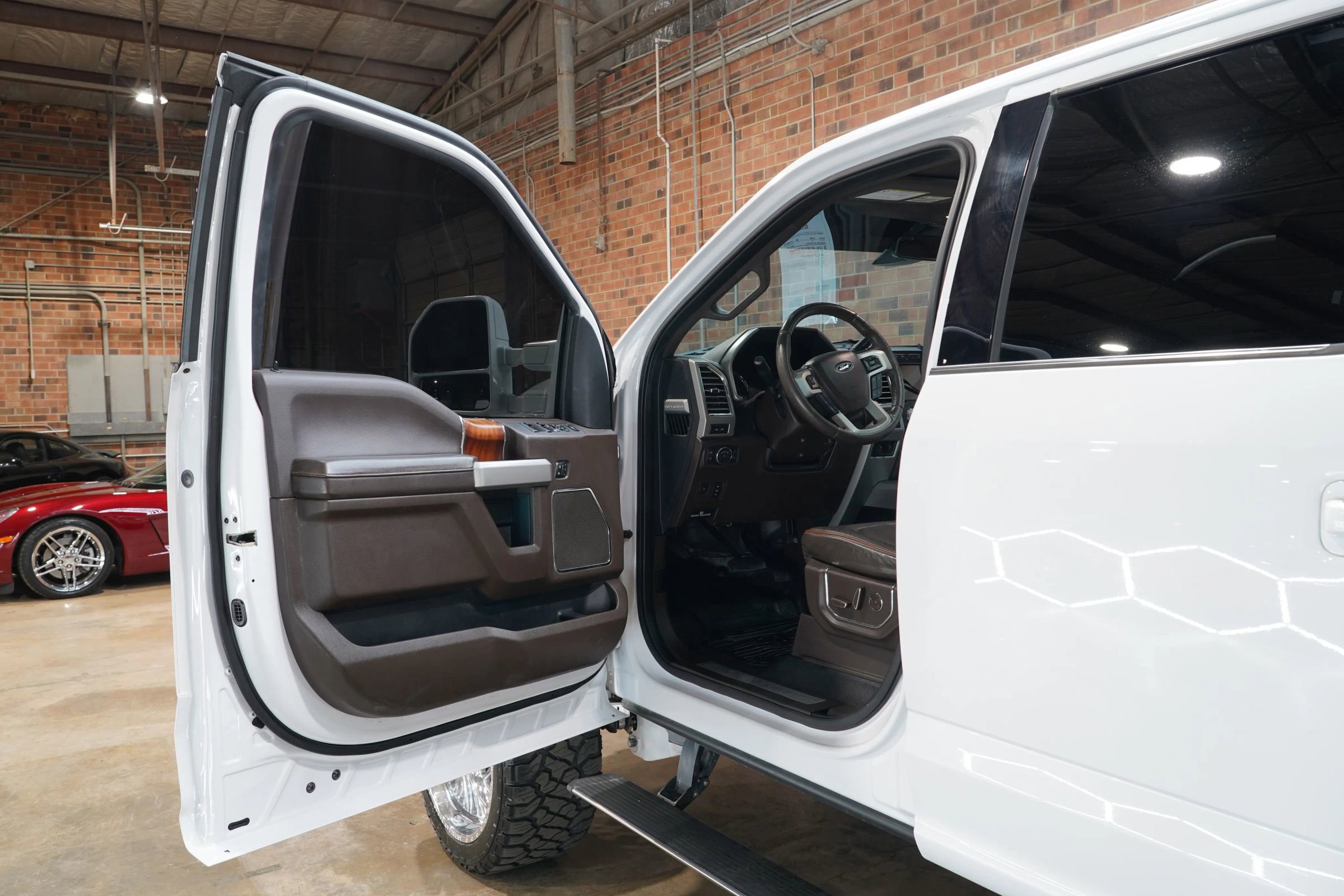 Used 2017 Ford F250 King Ranch w/ King Ranch Ultimate Package image 32