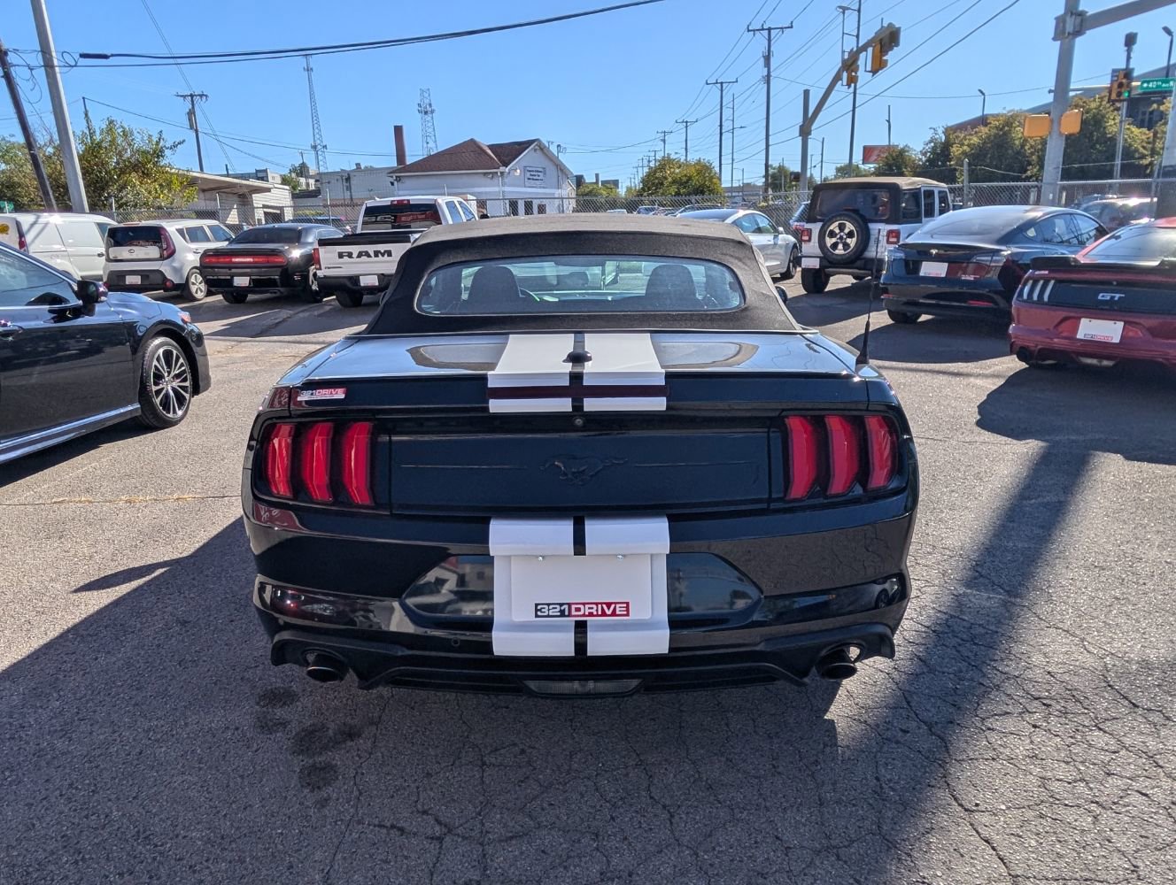 Used 2018 Ford Mustang Premium w/ Black Accent Package image 7