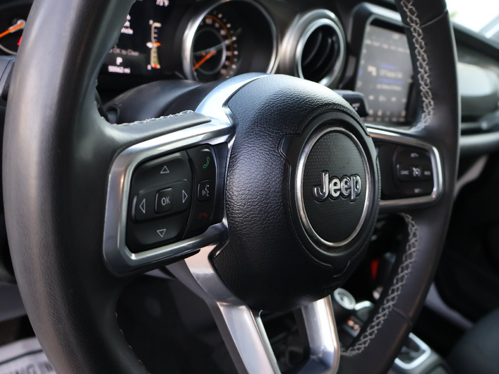 Used 2023 Jeep Wrangler Unlimited Sahara AWD/4WD image 19