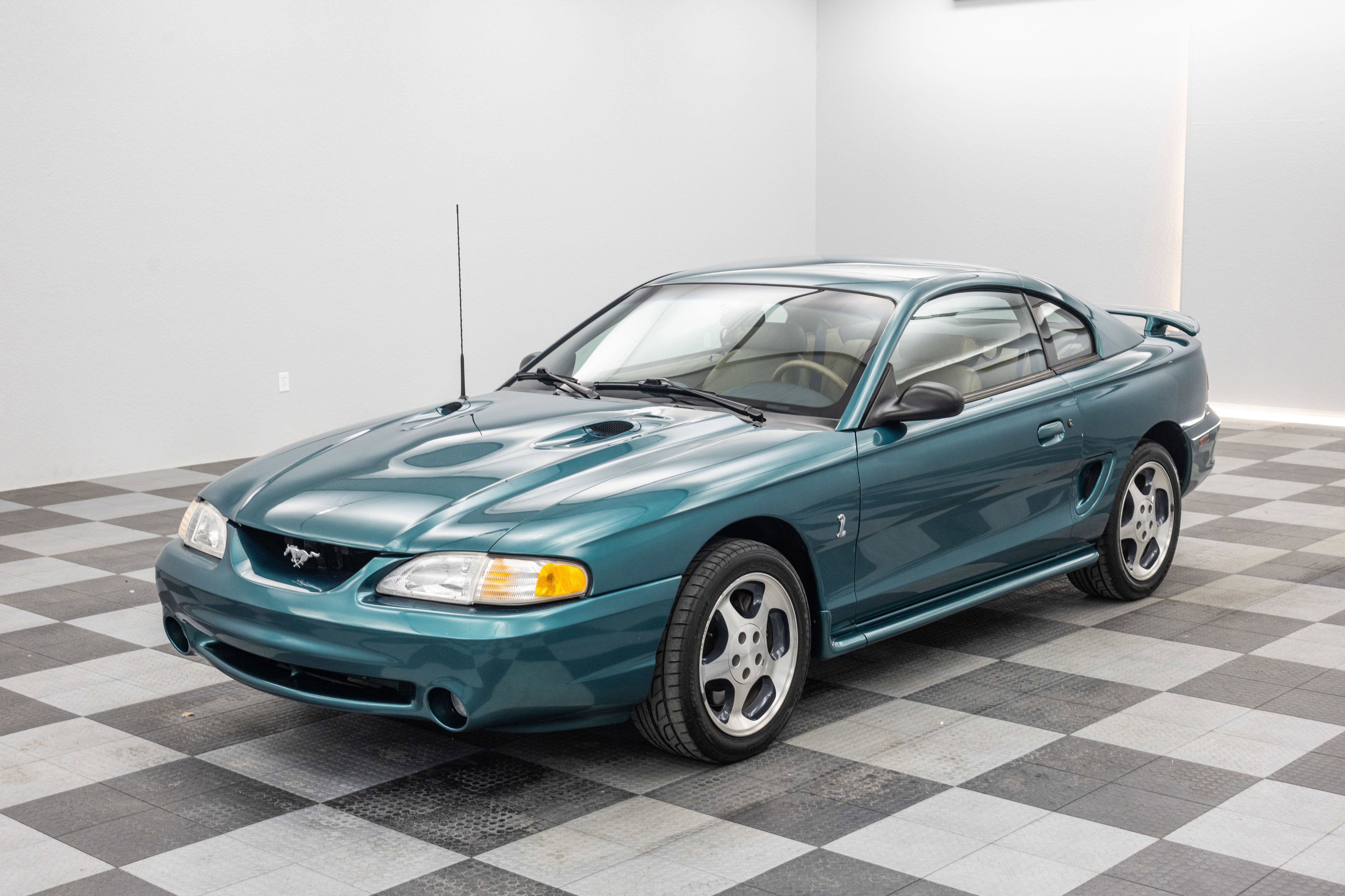 Used 1997 Ford Mustang Cobra RWD image 5