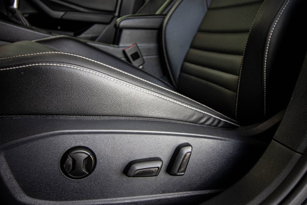 Certified 2022 Volkswagen Jetta SE image 21