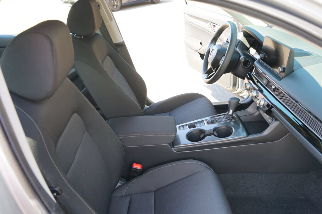 Used 2025 Honda Civic LX image 19