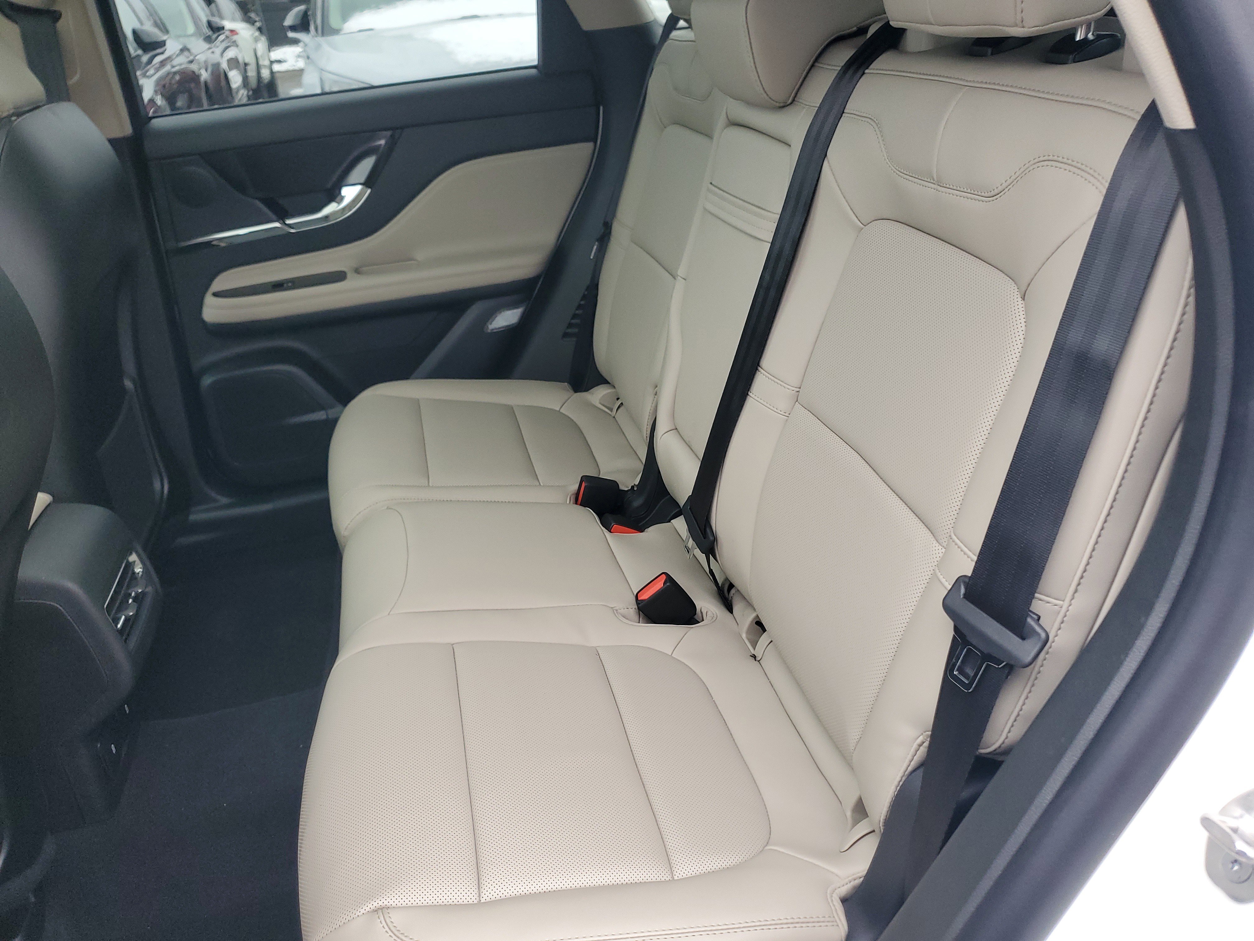 New 2026 Lincoln Corsair Premiere image 28