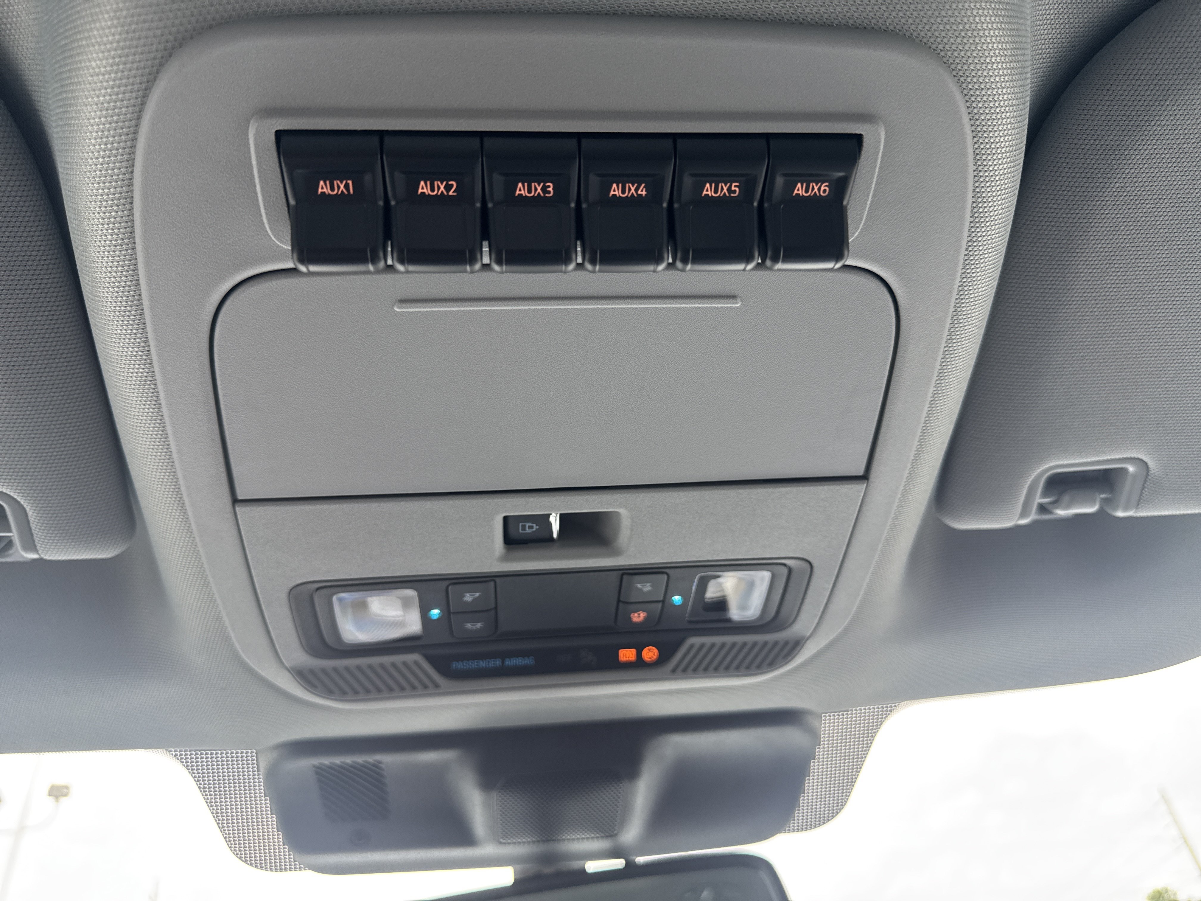 New 2026 Ford F250 XLT w/ XLT Premium Package AWD/4WD image 34