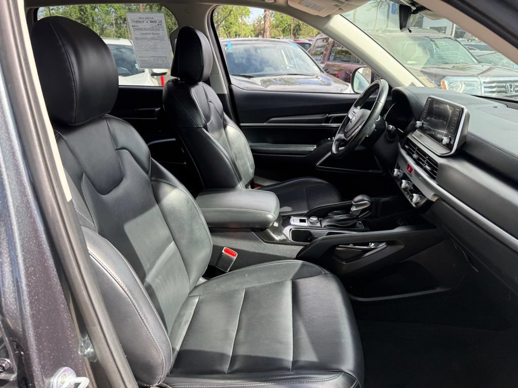 Used 2020 Kia Telluride LX AWD/4WD image 19