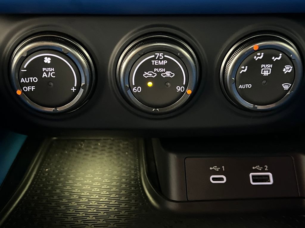 Used 2024 Nissan Z Performance w/ Floor Mat Package image 35