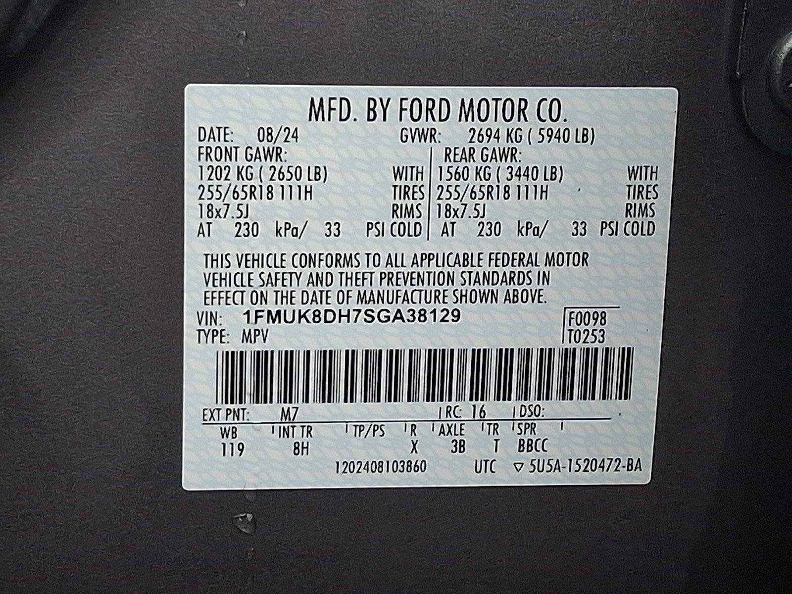 Used 2025 Ford Explorer Active AWD/4WD image 27