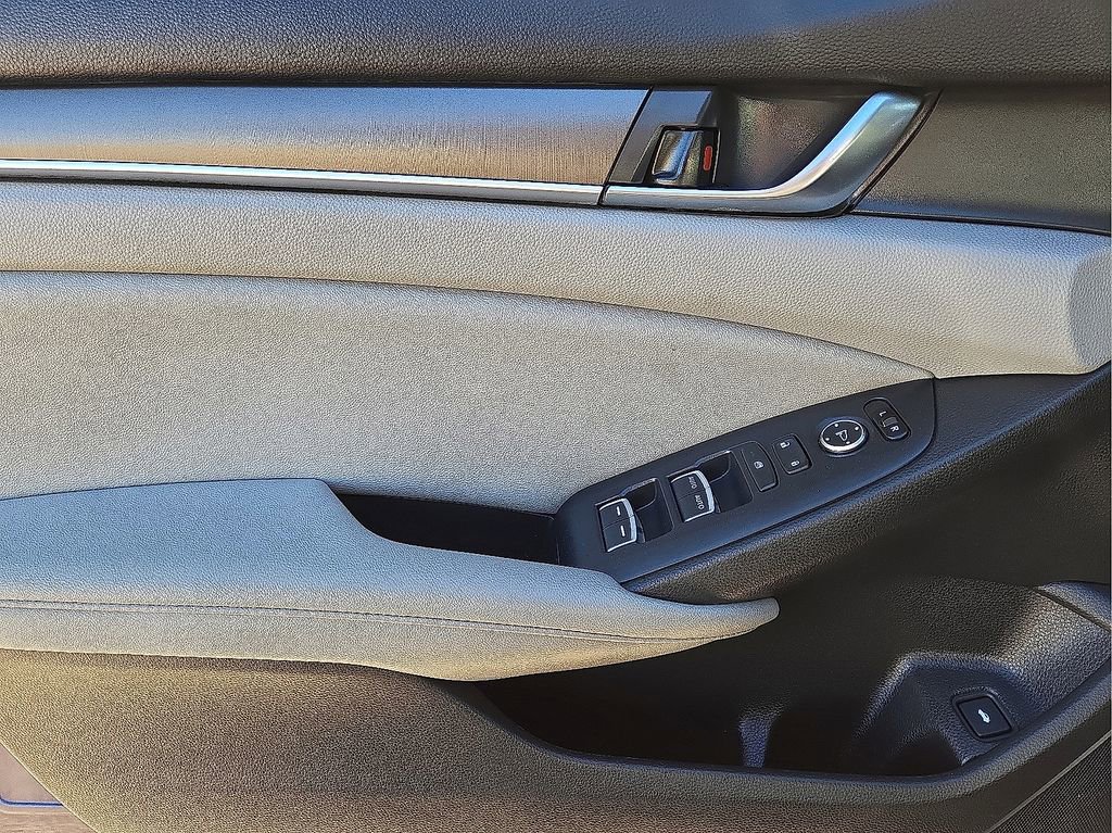 Used 2020 Honda Accord Hybrid image 21