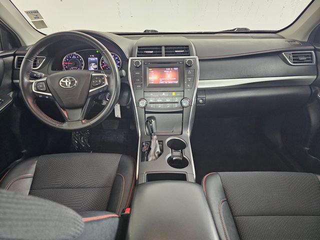 Used 2017 Toyota Camry SE image 22