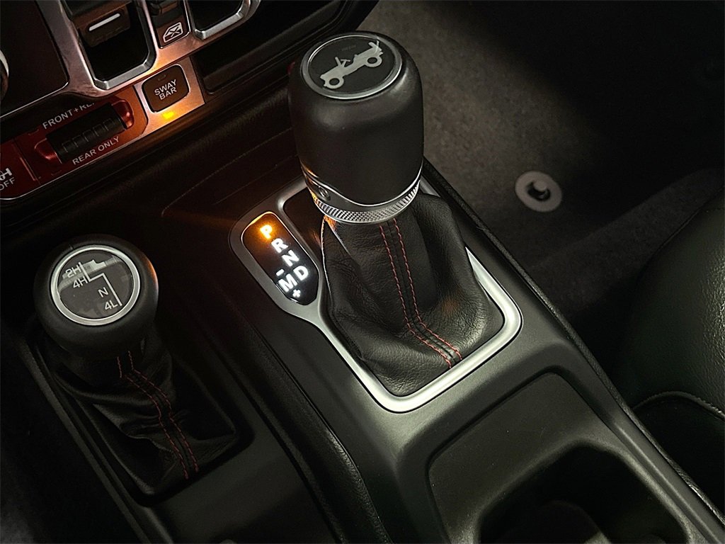 Used 2018 Jeep Wrangler Unlimited Rubicon w/ Safety Group image 17