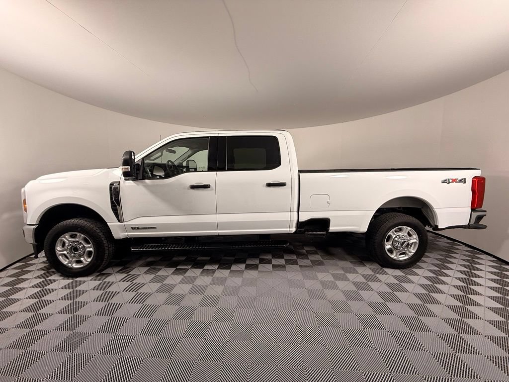 Certified 2026 Ford F350 XLT AWD/4WD image 13