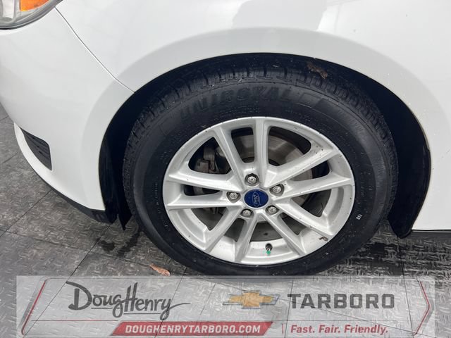 Used 2015 Ford Focus SE FWD image 18