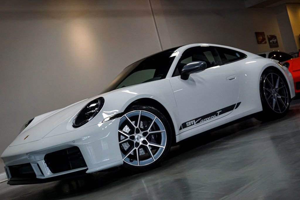 Used 2025 Porsche 911 Carrera T RWD image 82