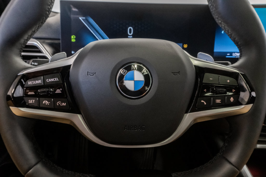 Used 2026 BMW 330i xDrive Sedan AWD/4WD image 15