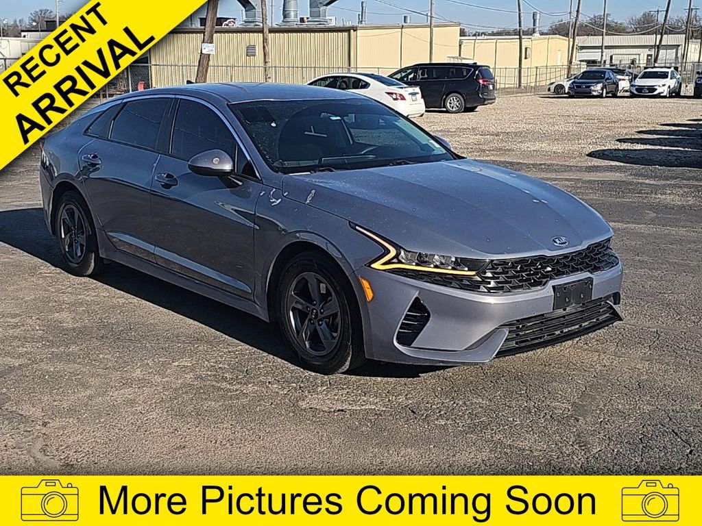 Used 2021 Kia K5 LX image 1