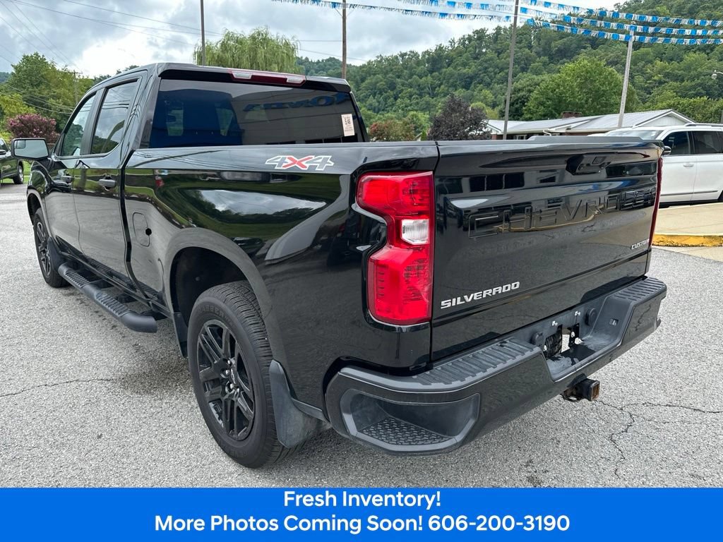 Used 2024 Chevrolet Silverado 1500 Custom AWD/4WD image 3