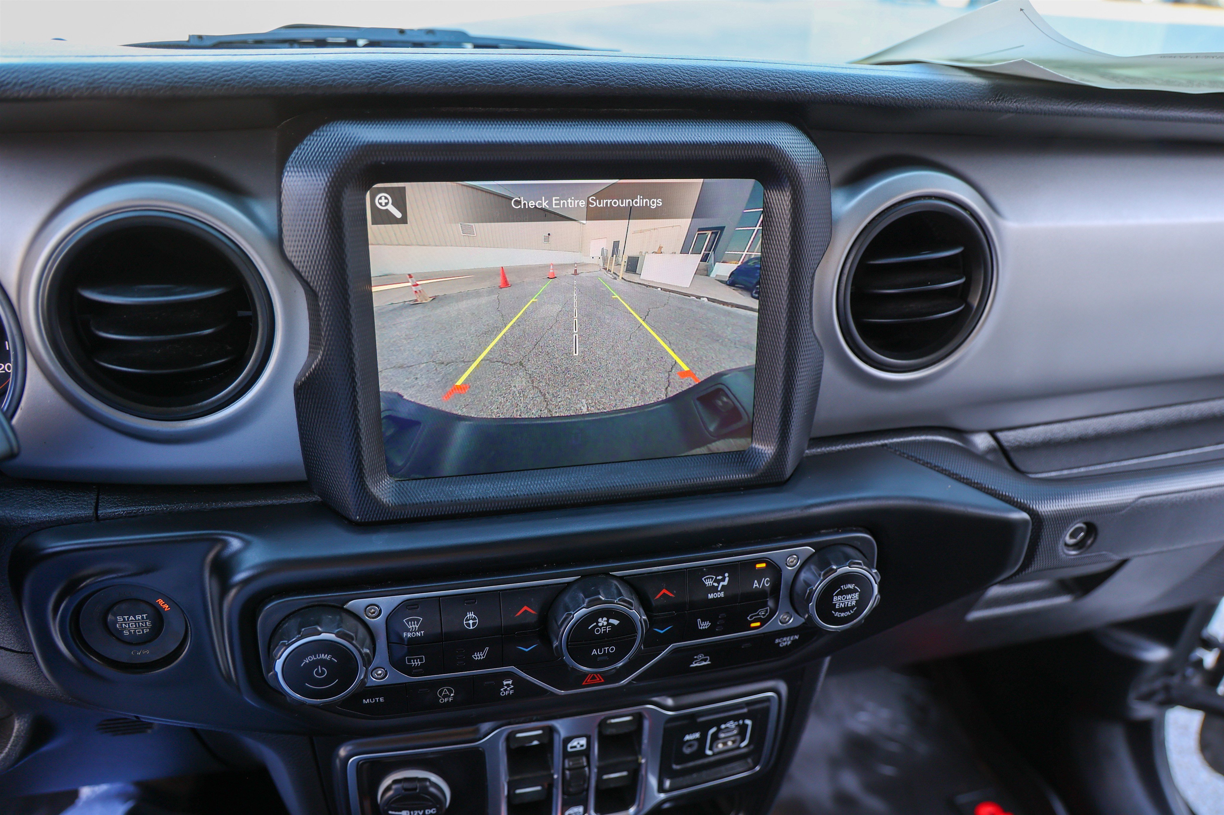 Used 2021 Jeep Gladiator Sport w/ Quick Order Package 26Q 80th AWD/4WD image 24