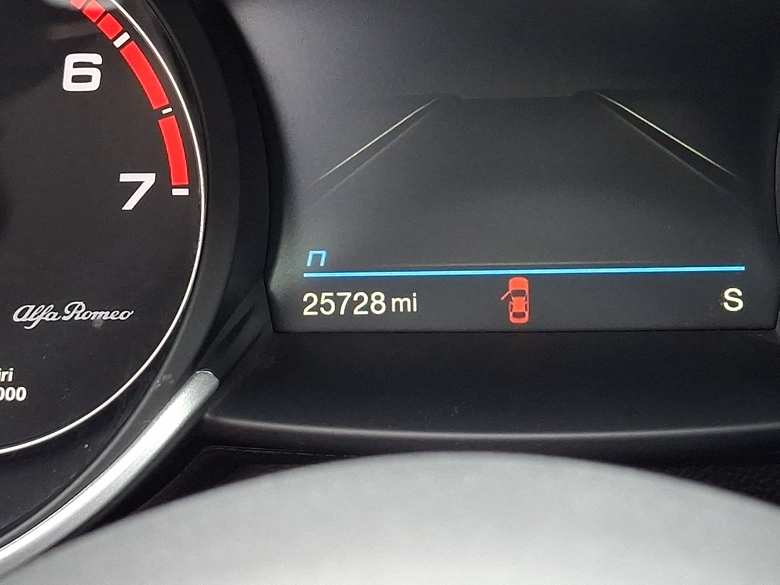 Used 2023 Alfa Romeo Giulia Veloce AWD/4WD image 23