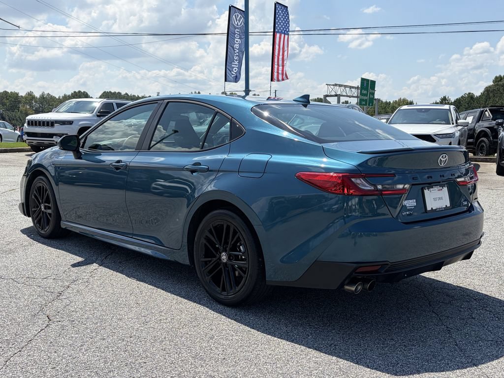 Used 2025 Toyota Camry SE FWD image 3