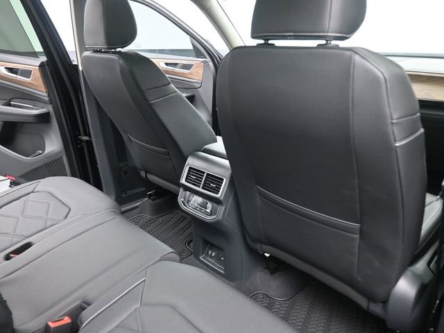 New 2026 Volkswagen Atlas SE image 16