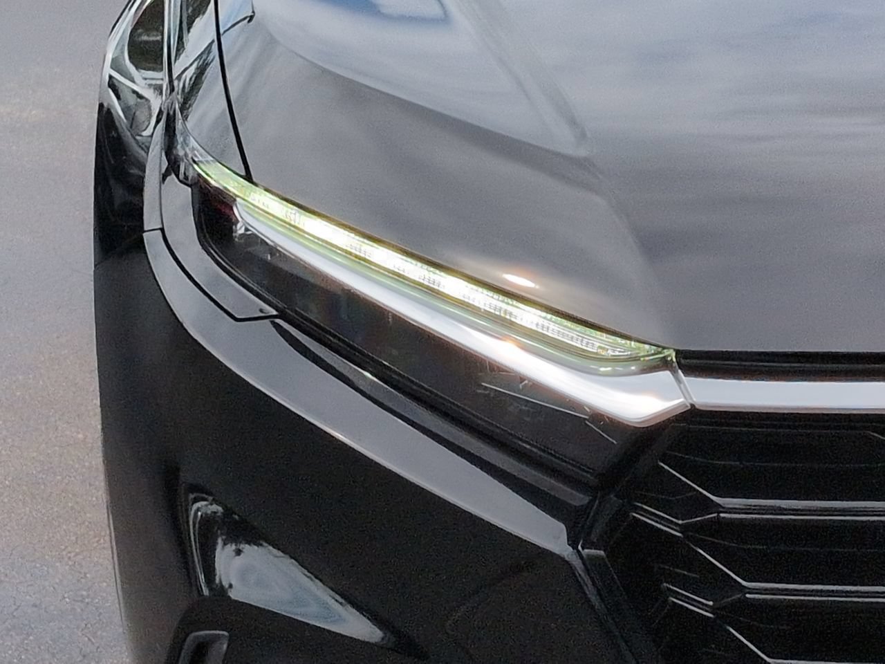 Used 2023 Honda CR-V EX-L image 10
