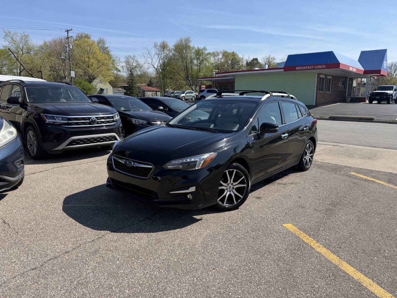 Used 2017 Subaru Impreza 2.0i Limited w/ Moonroof/BSD & Rcta/Eyesight AWD/4WD image 2