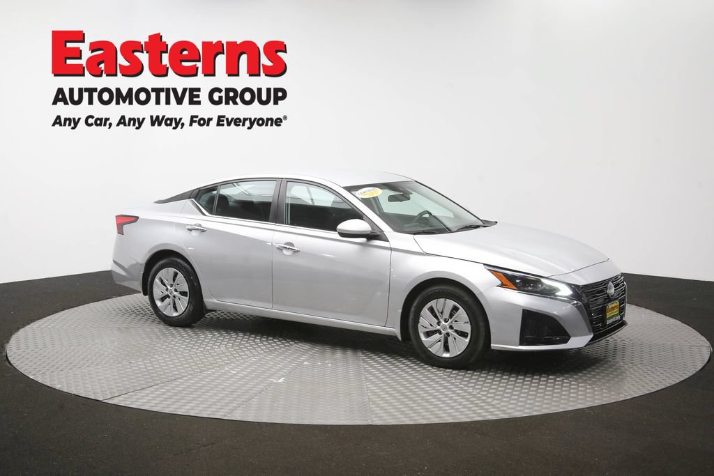 Used 2023 Nissan Altima 2.5 S FWD image 46