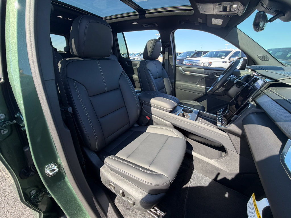 New 2027 GMC Acadia Elevation w/ Black Edition AWD/4WD image 41