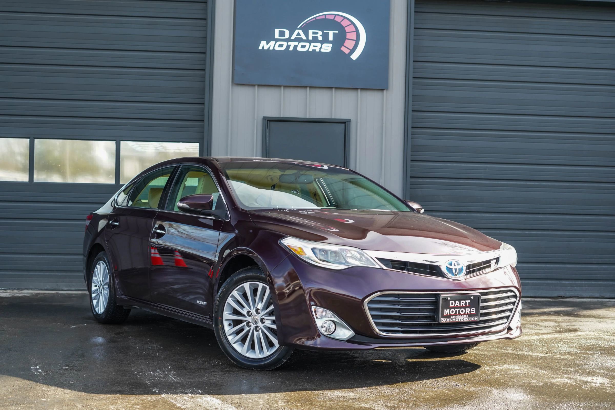 Used 2013 Toyota Avalon XLE Touring image 1