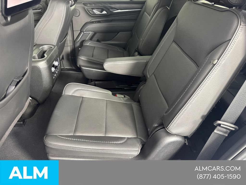 Used 2024 GMC Yukon Denali w/ Advanced Technology Package AWD/4WD image 24