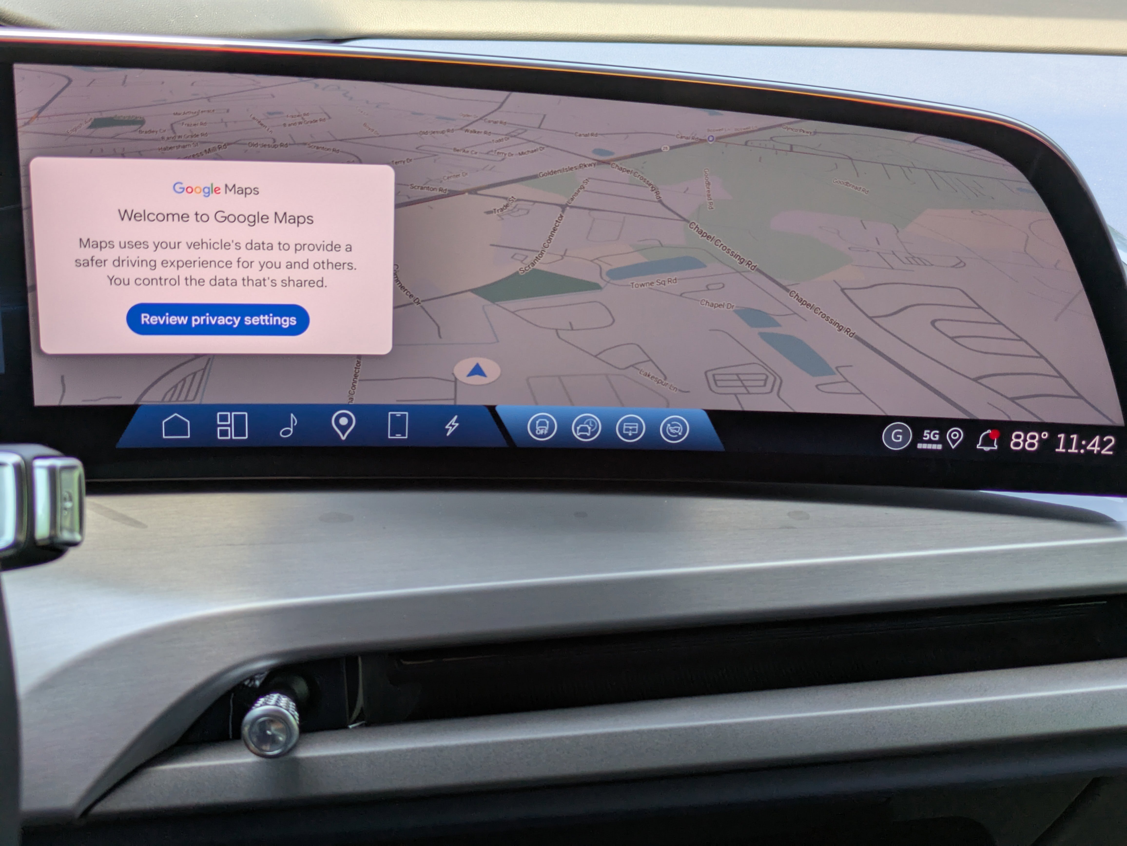 New 2026 Cadillac Vistiq Luxury w/ LPO, Floor Liner Package image 14