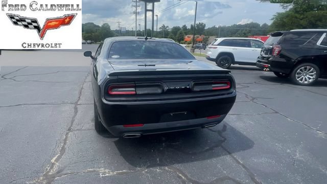 Used 2015 Dodge Challenger SXT w/ Super Sport Group (SS/T) RWD image 7