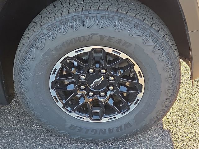 New 2026 Chevrolet Silverado EV Trail Boss w/ Plus Package AWD/4WD image 6