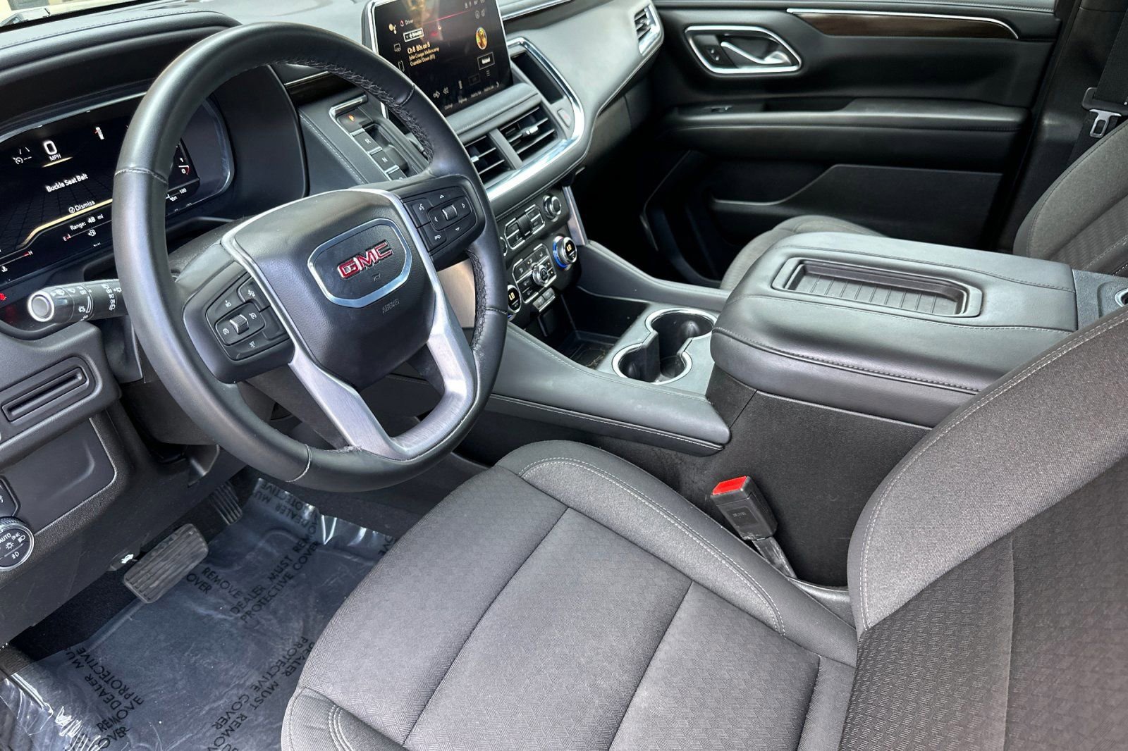 Used 2024 GMC Yukon SLE RWD image 10