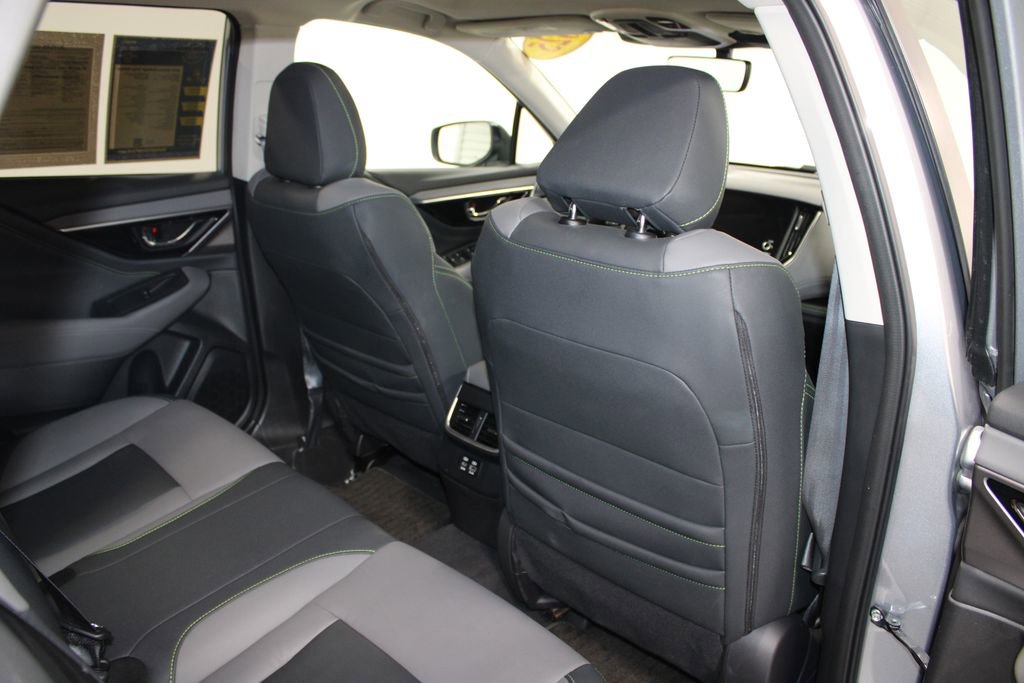 Used 2025 Subaru Outback Onyx Edition AWD/4WD image 29