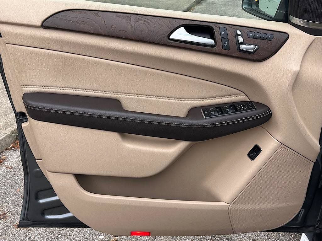 Used 2018 Mercedes-Benz GLE 350 4MATIC image 13