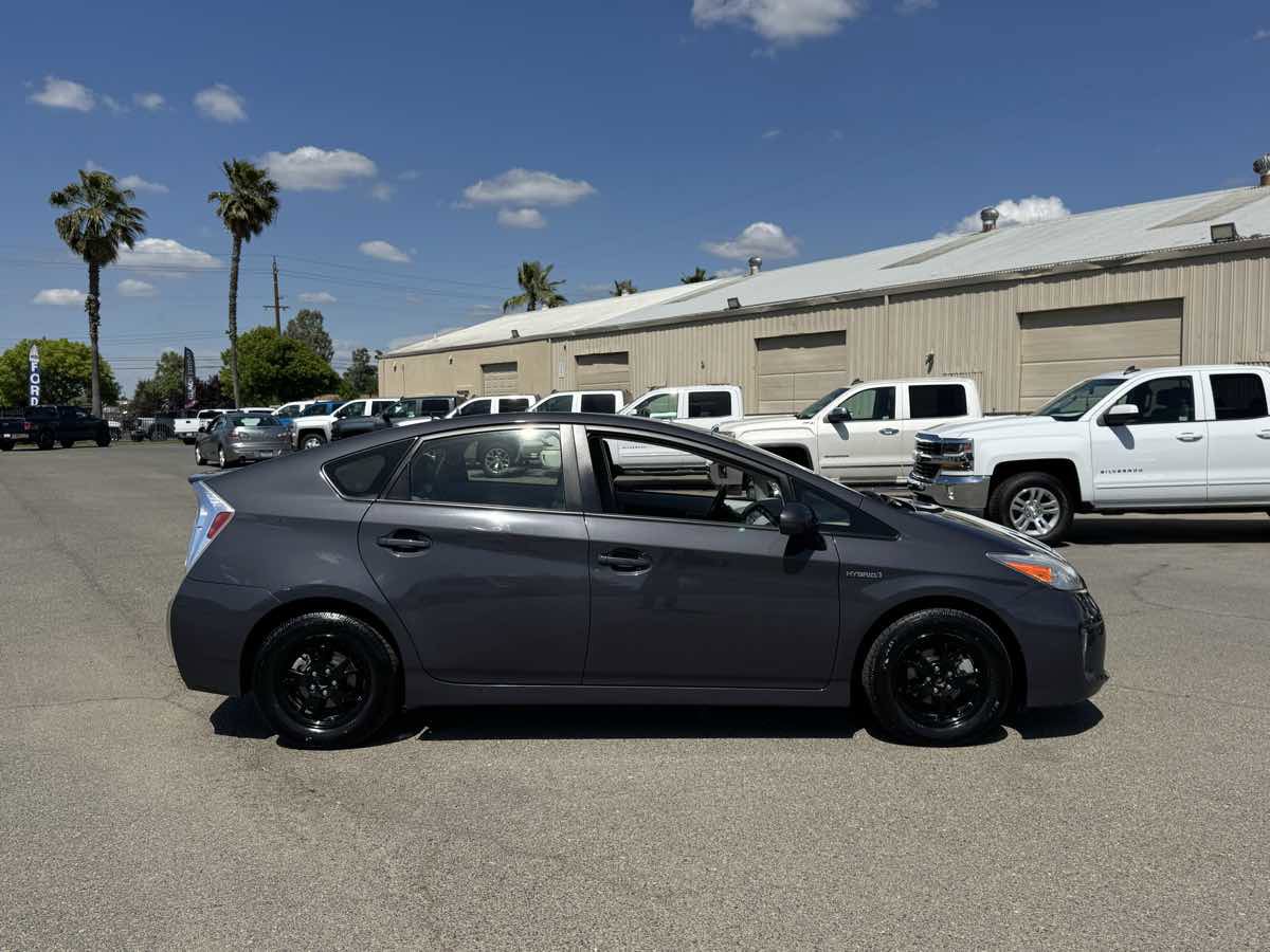 Used 2013 Toyota Prius Two FWD image 10