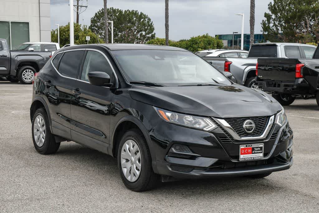 Used 2020 Nissan Rogue Sport S FWD video 3