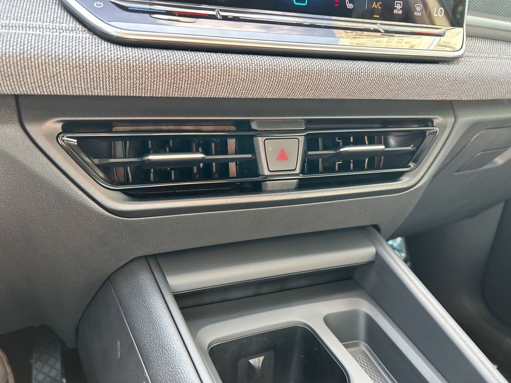 New 2026 Volkswagen Tiguan S image 32