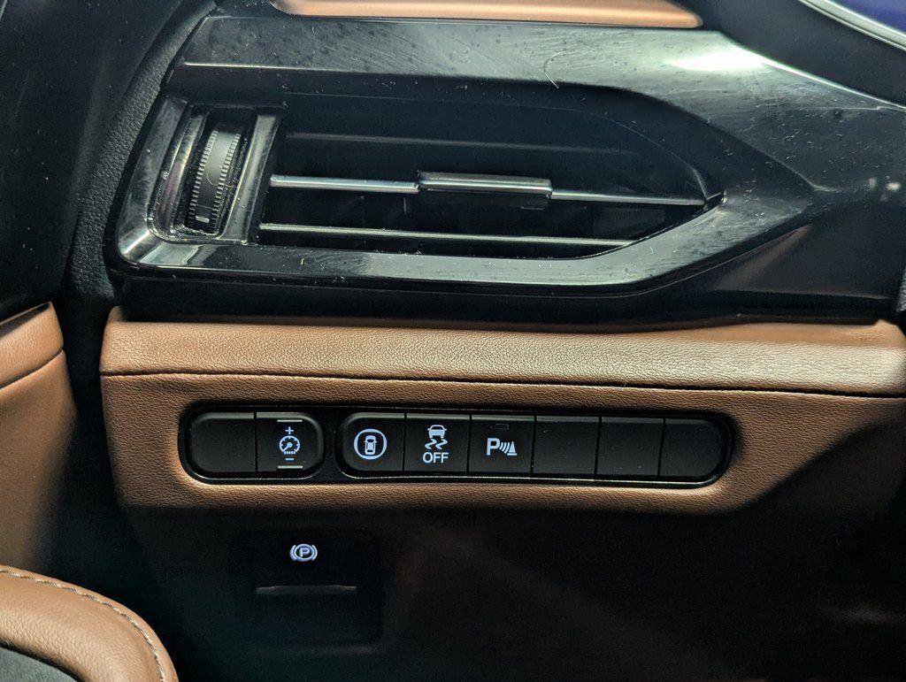 Used 2025 Acura MDX SH-AWD w/ Technology Package image 18